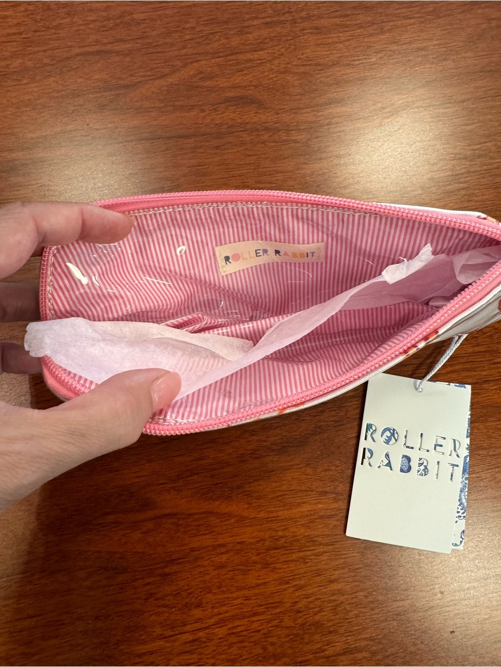 Roller Rabbit Austin Print Small Makeup Bag - Picture 3 of 6